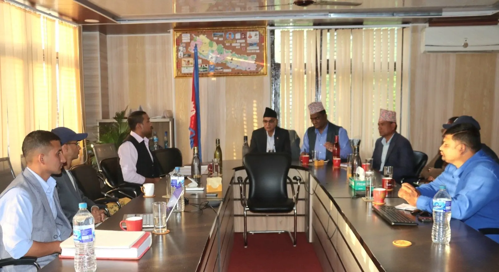 निर्माणाधीन रङ्गशाला छिटो सम्पन्न गर्न मुख्यमन्त्री कँडेलको निर्देशन