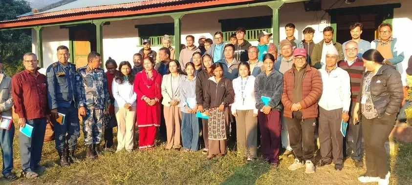 सुर्खेतकाे चौकुनेमा बालमैत्री पूर्वसूचना प्रणालीको क्षमता अभिवृद्धि कार्यक्रम सम्पन्न