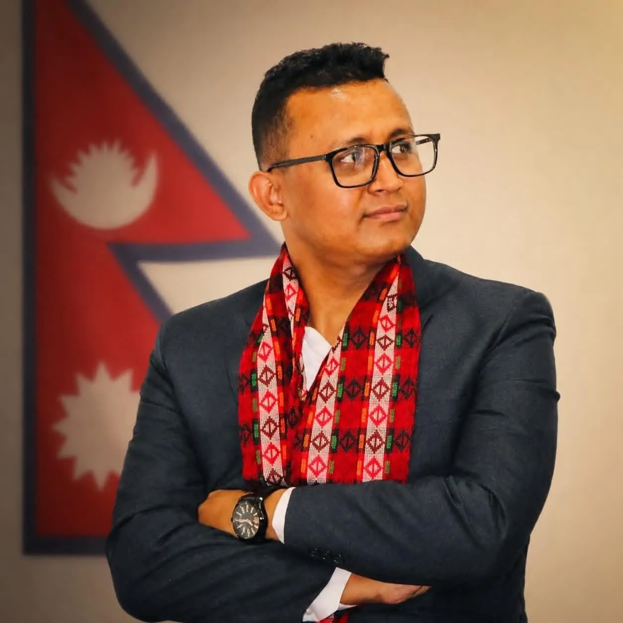 सबै सांसदलाई स्वकीय सचिव दिने निर्णयमा पुनर्विचार गर्न युवा नेता विनोद शाहीको आग्रह